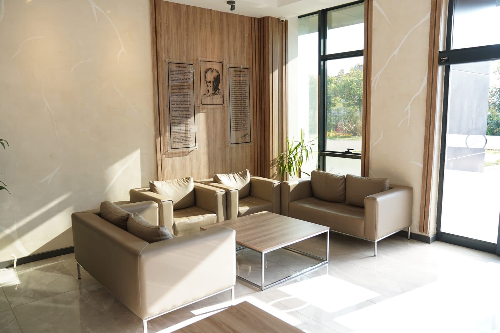 Karşılama ve bekleme salonumuz